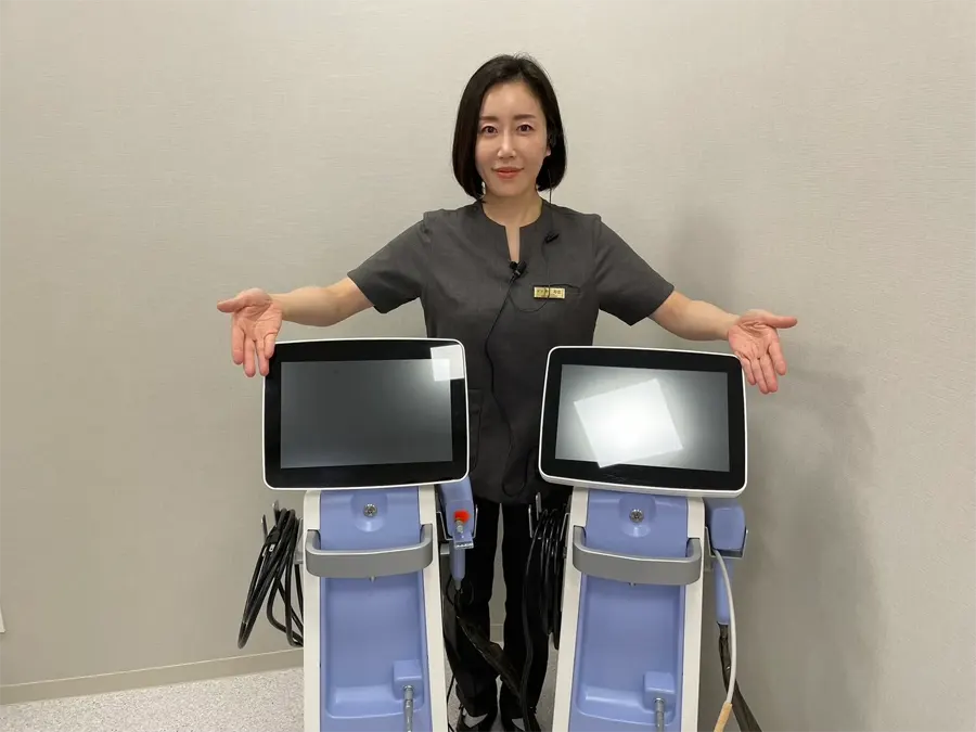 エラコアをSUEクリニックへの2台同時導入